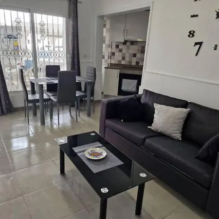 Casa Yei -apto. A 4 Minutos De La Playa Tías